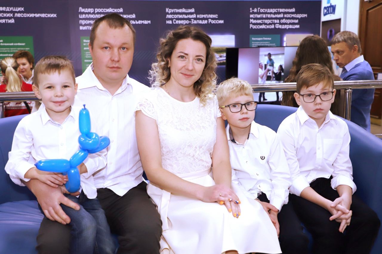 В Архангельской области расширены меры поддержки многодетных семей.